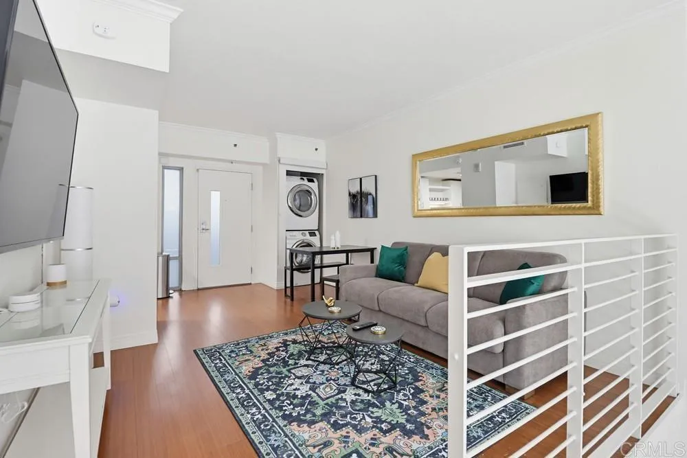 425 W Beech St Unit 226