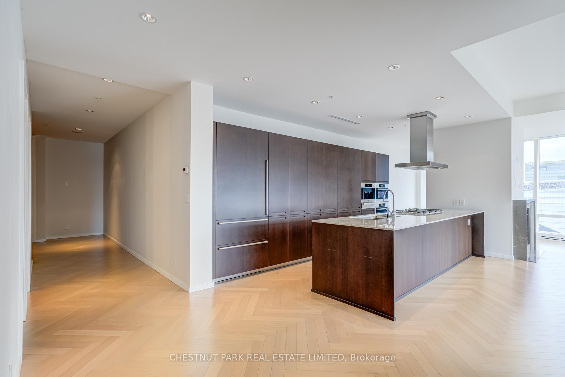 Suite 5808 - 180 University Avenue