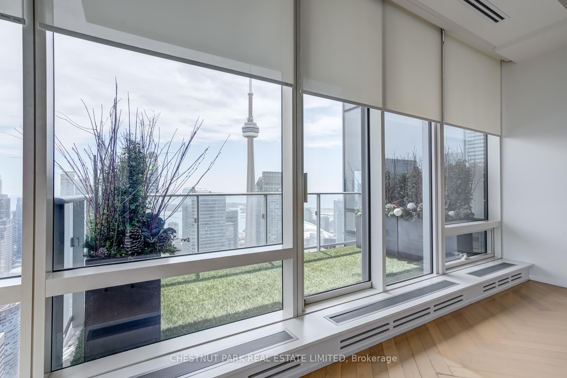 Suite 5808 - 180 University Avenue