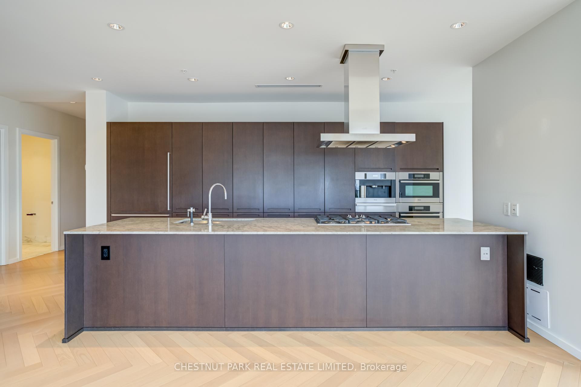 Suite 5808 - 180 University Avenue