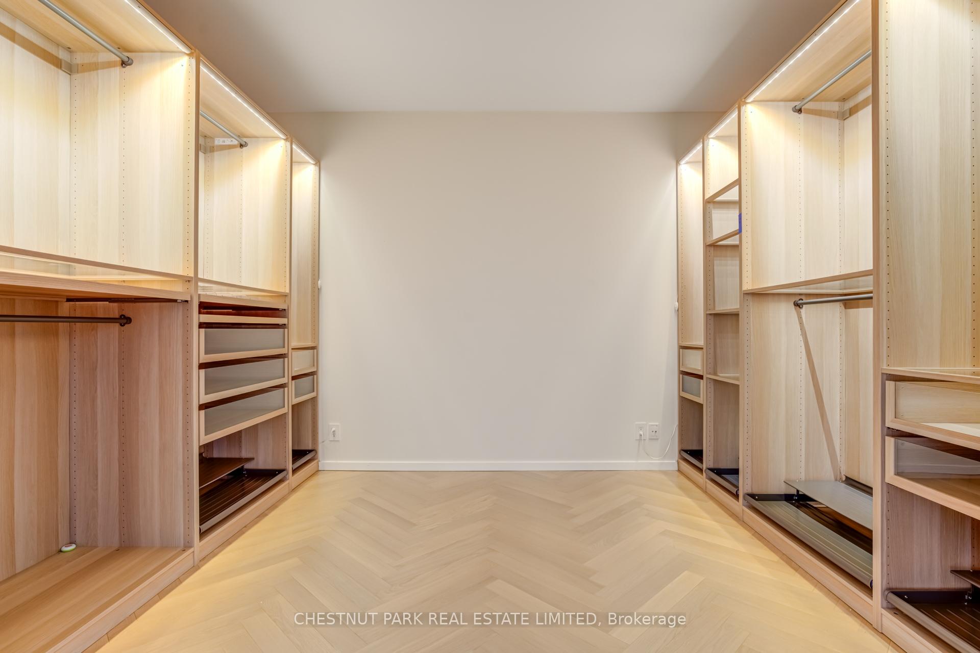 Suite 5808 - 180 University Avenue