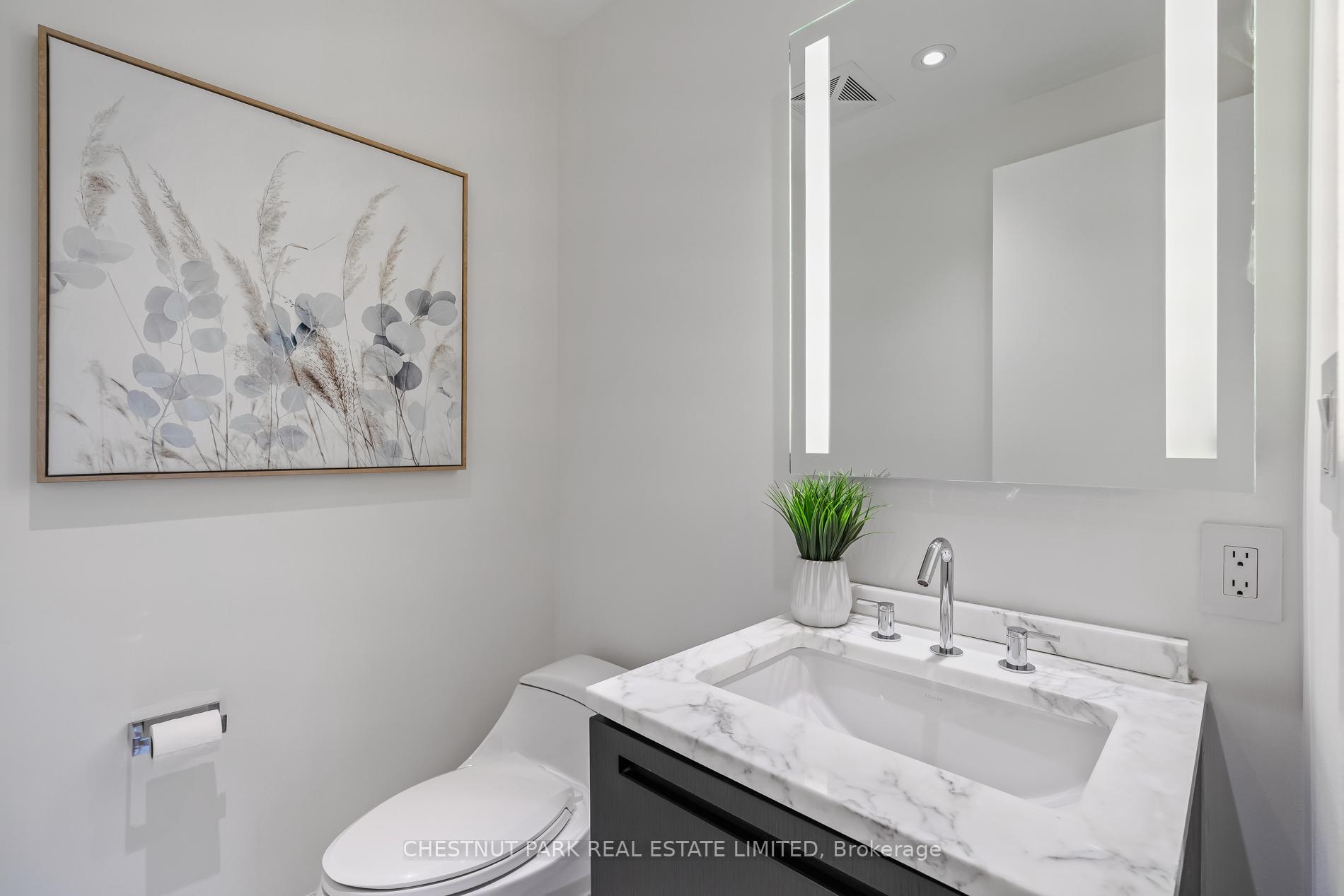 180 University Avenue 2906