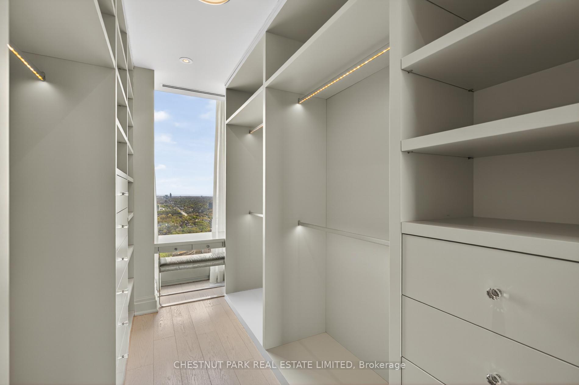 The Four Seasons Private Residences- Suite 4702