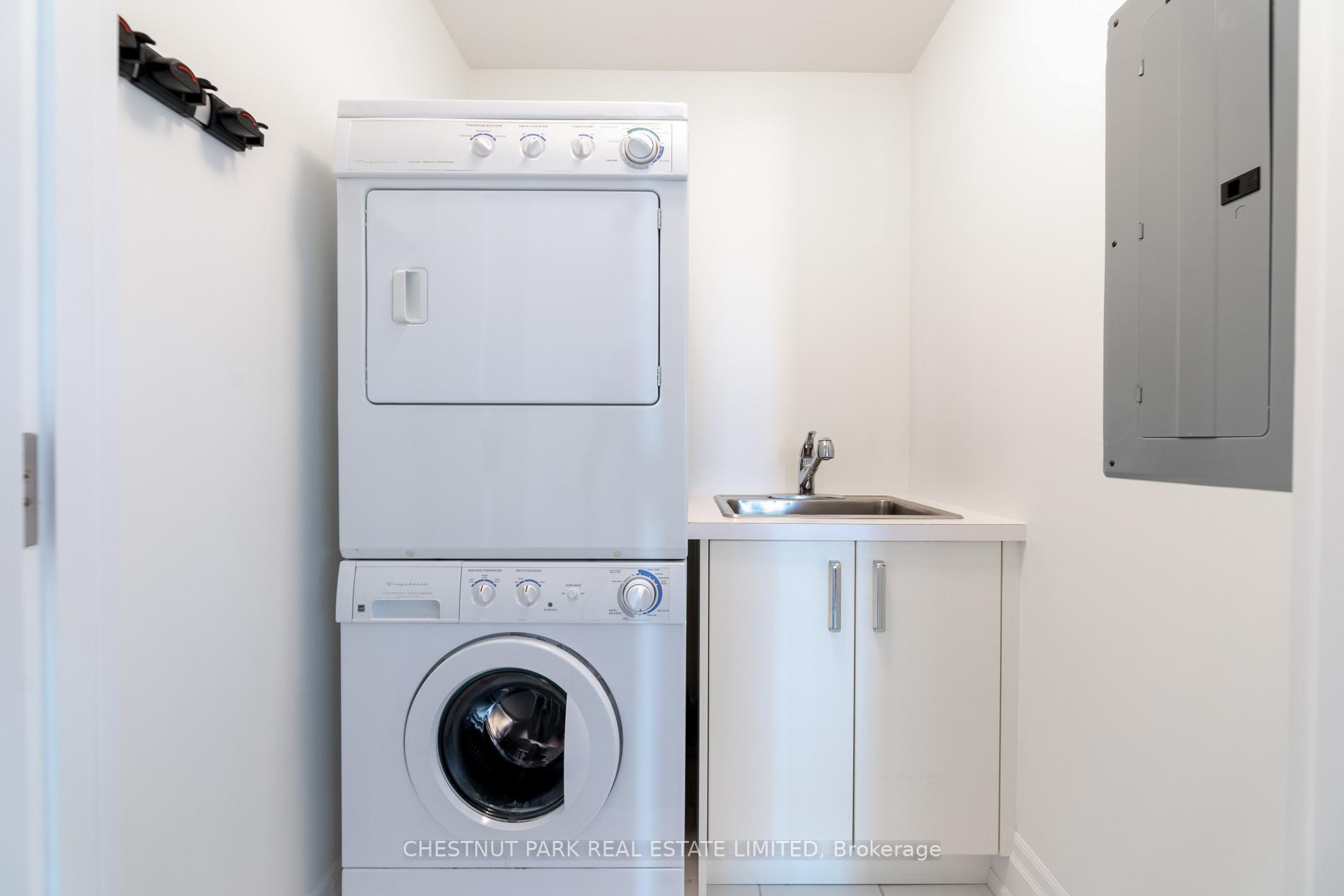 Suite 202- 68 Yorkville Avenue