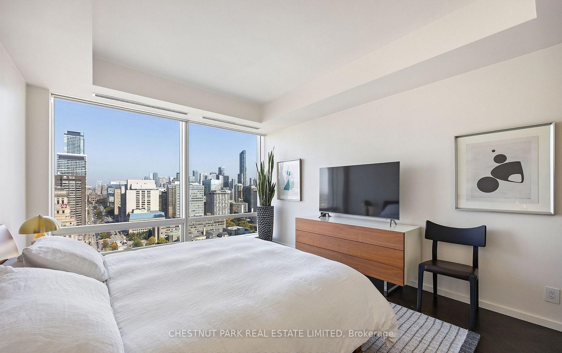 Suite 3006-180 University Avenue