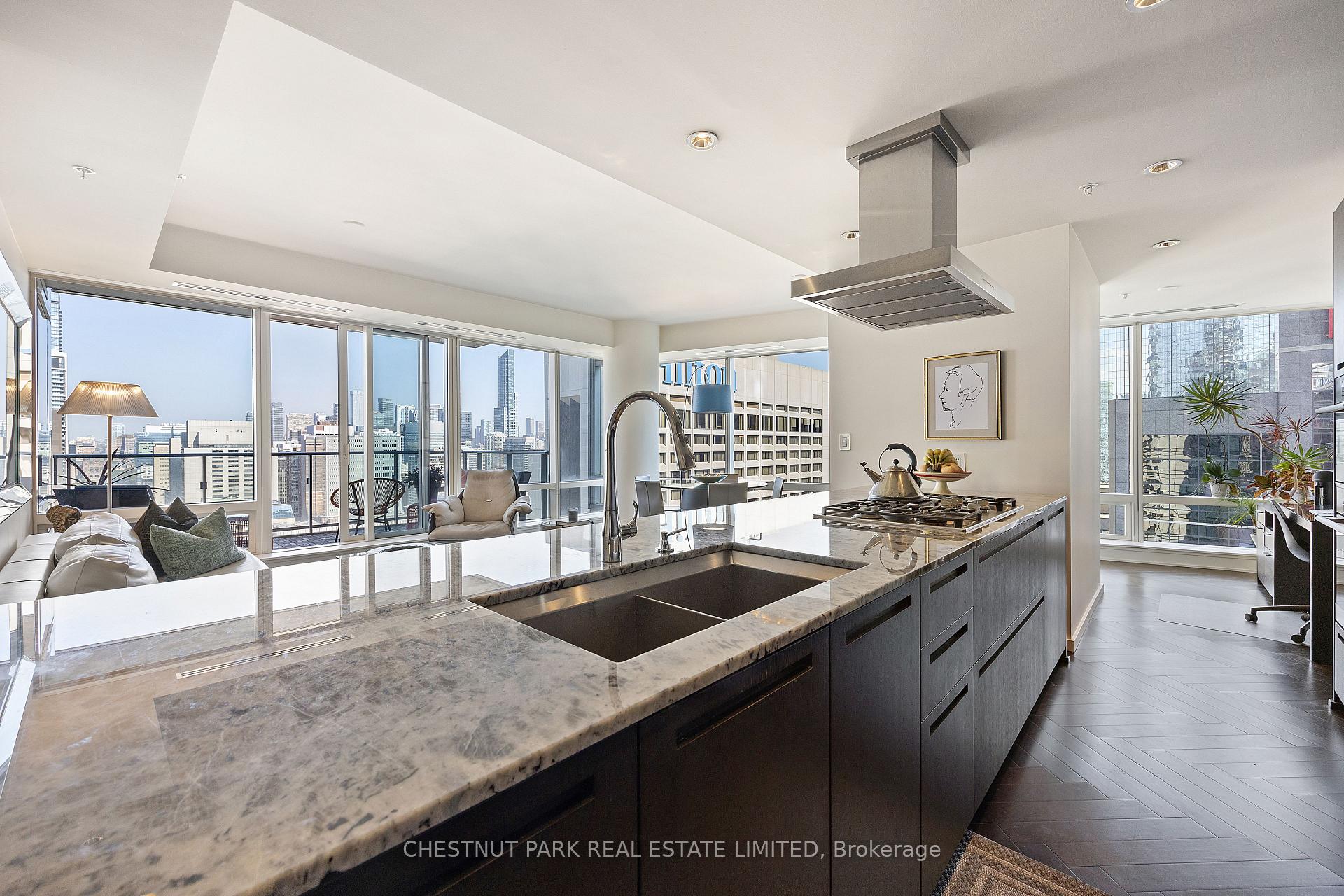Suite 3006-180 University Avenue