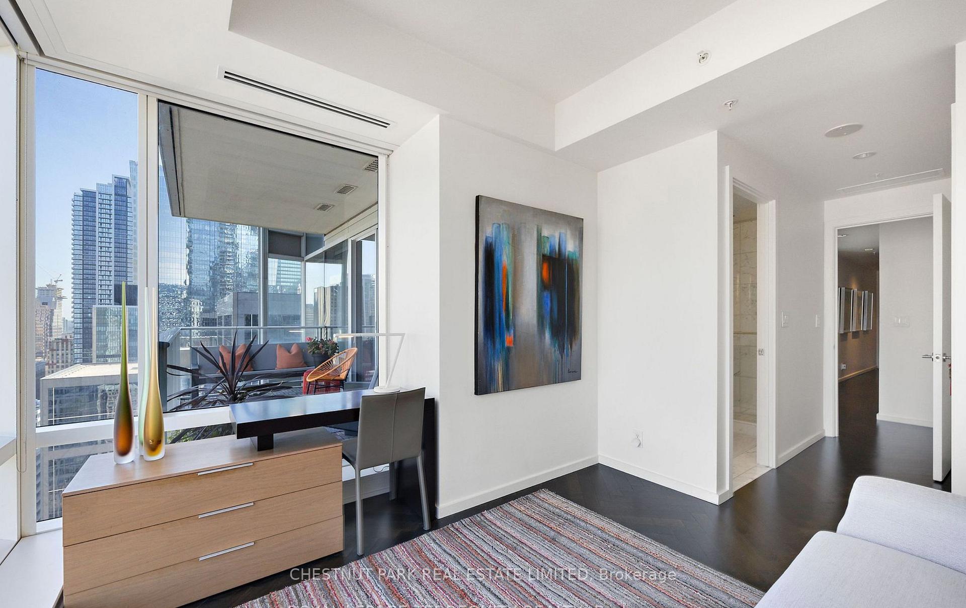 Suite 3006-180 University Avenue