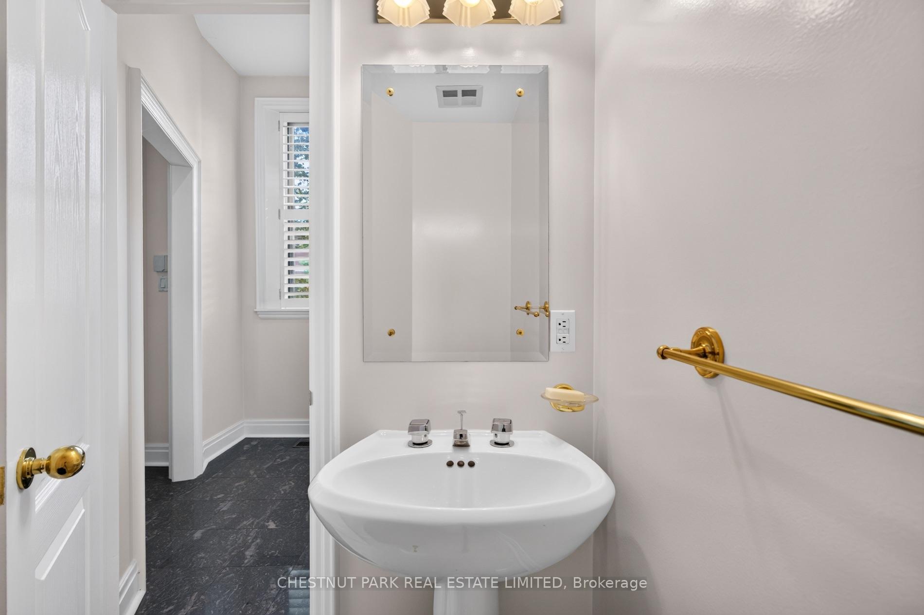 248 Spadina Road