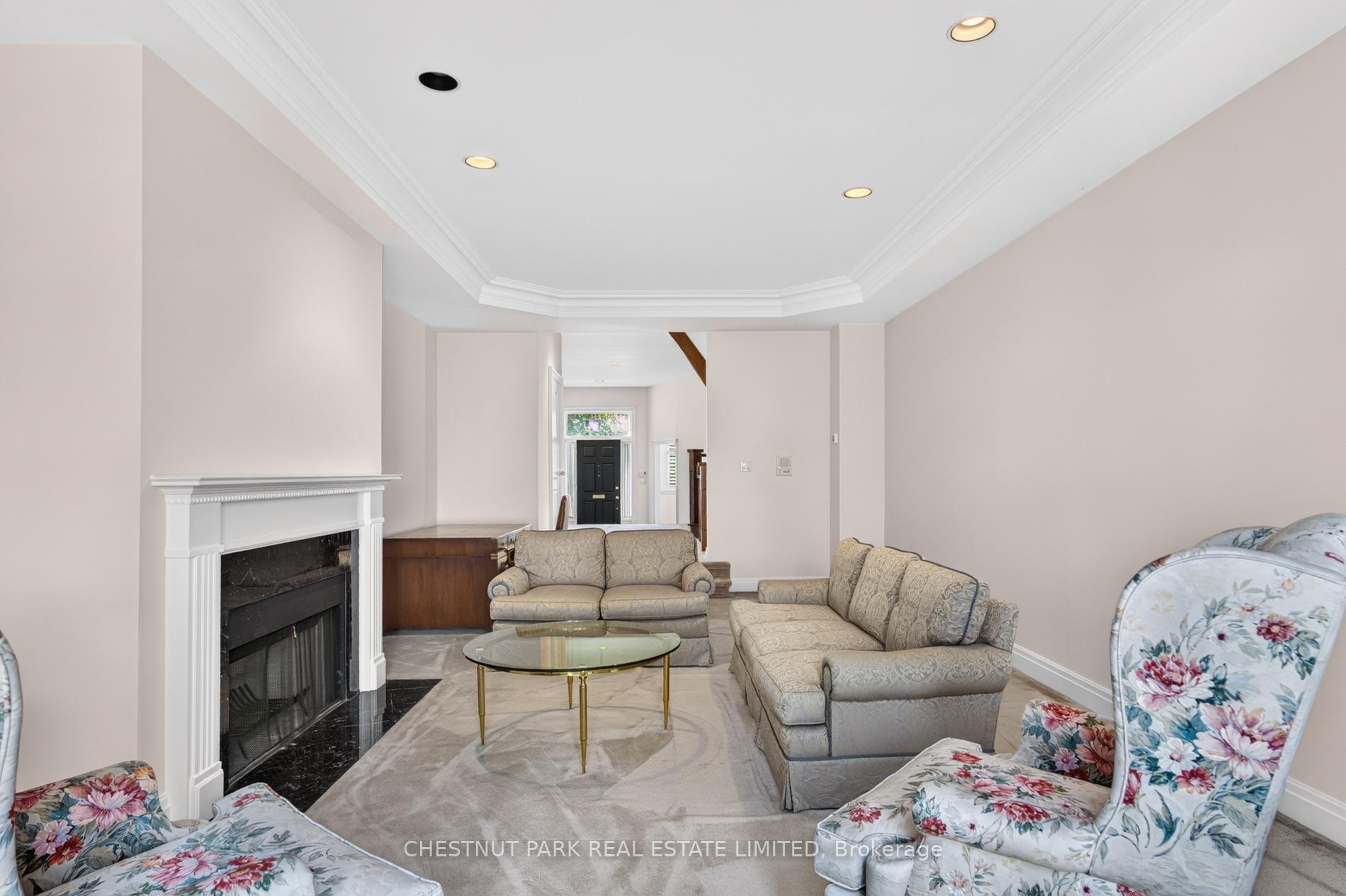 248 Spadina Road