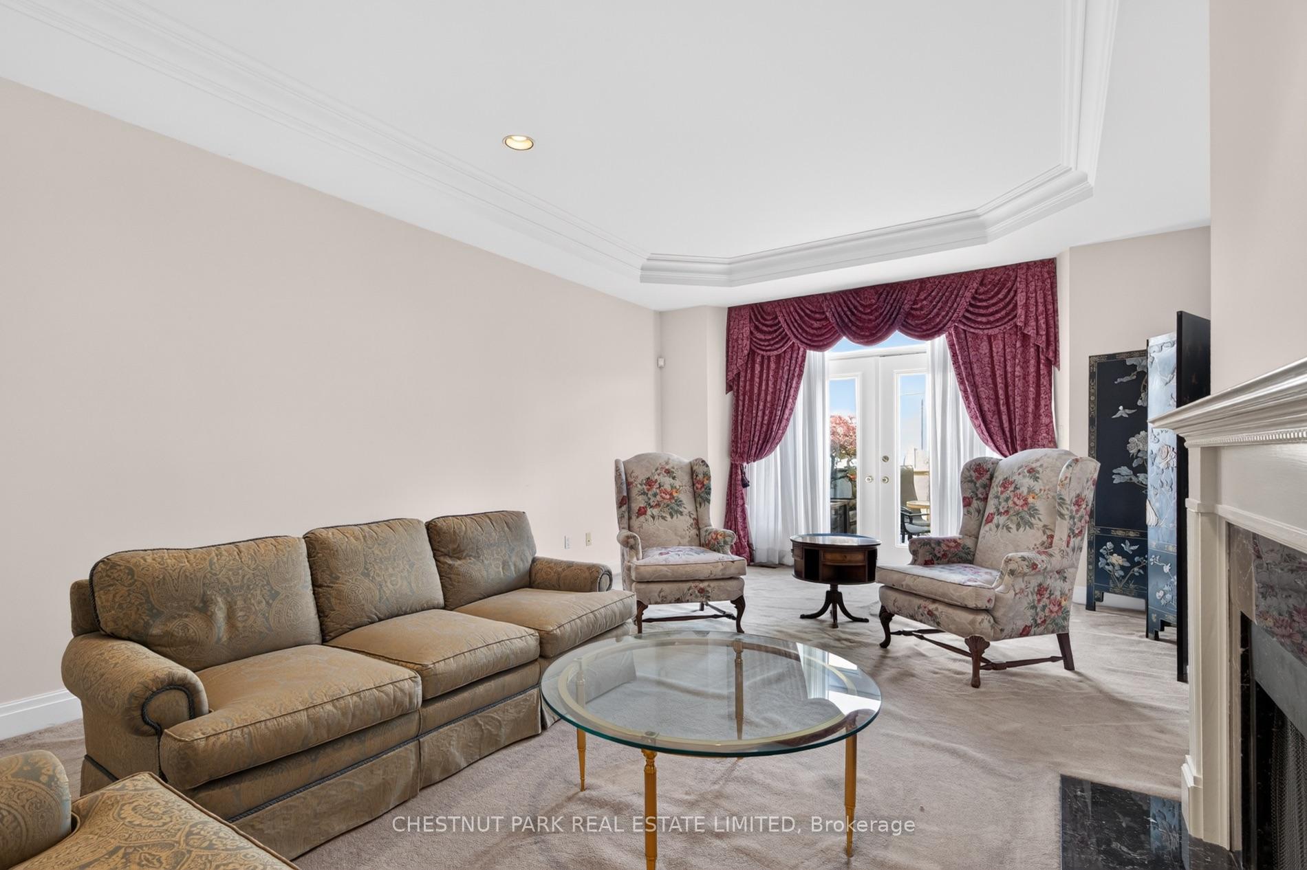 248 Spadina Road