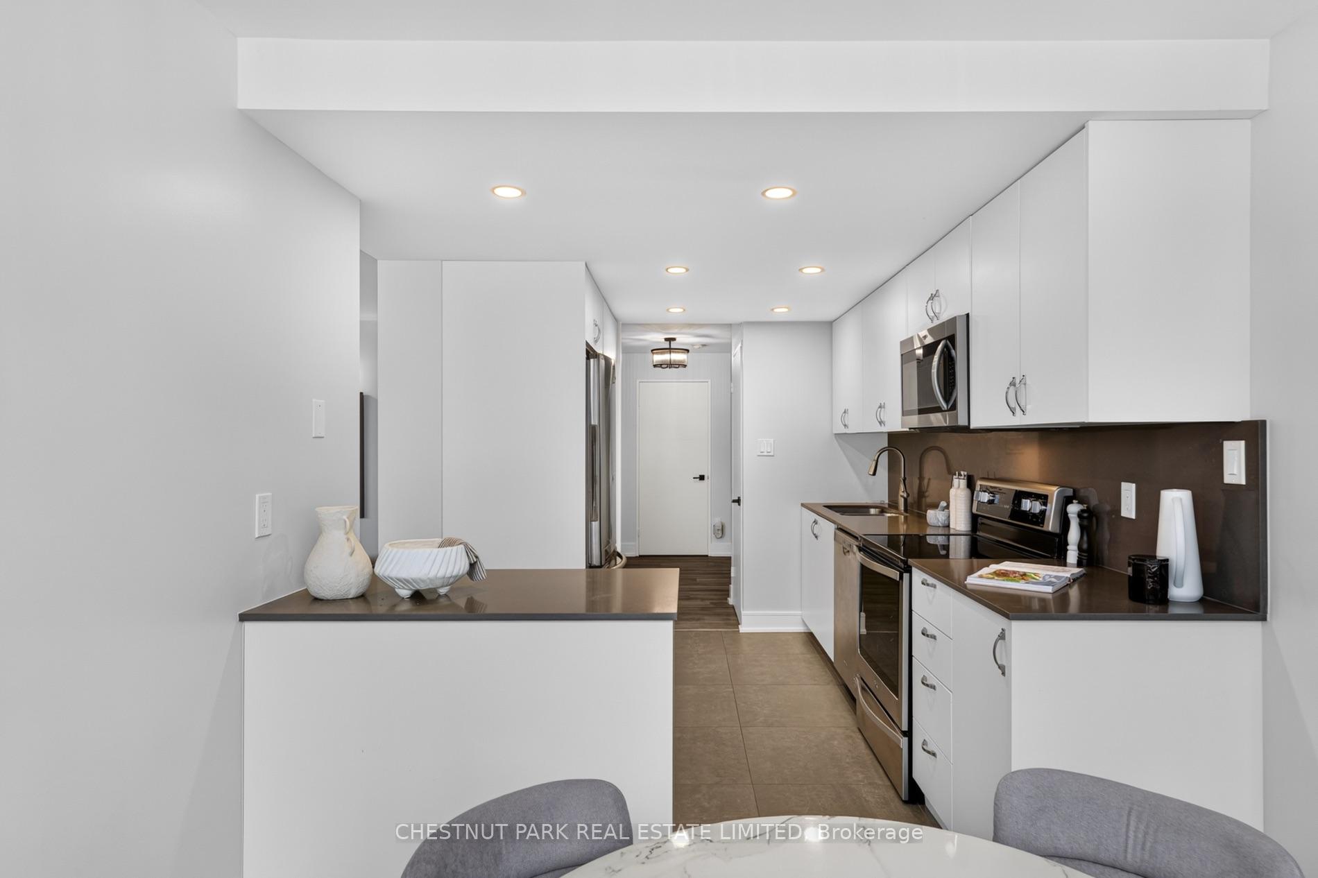 Suite 1209- 280 Simcoe Street