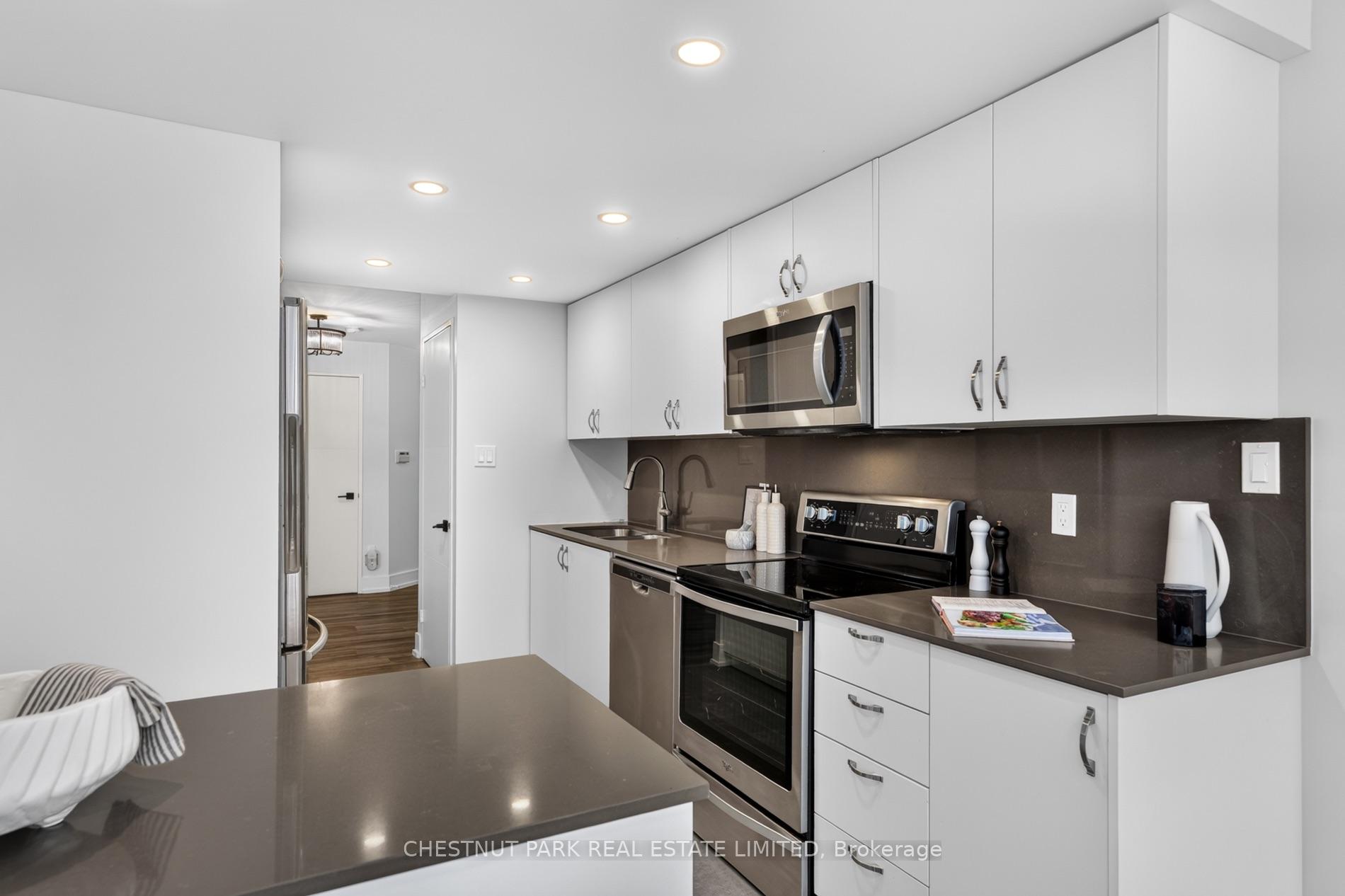Suite 1209- 280 Simcoe Street