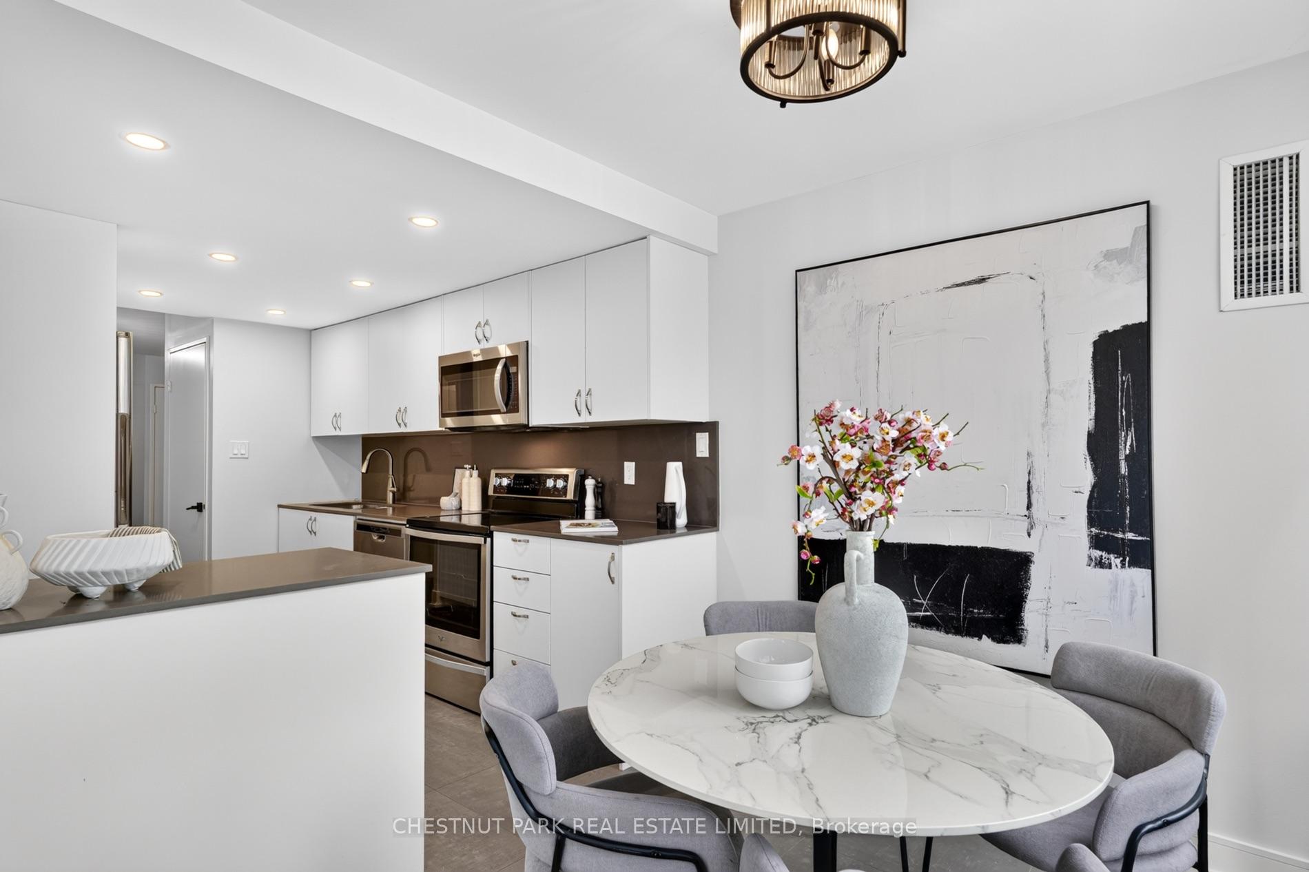 Suite 1209- 280 Simcoe Street
