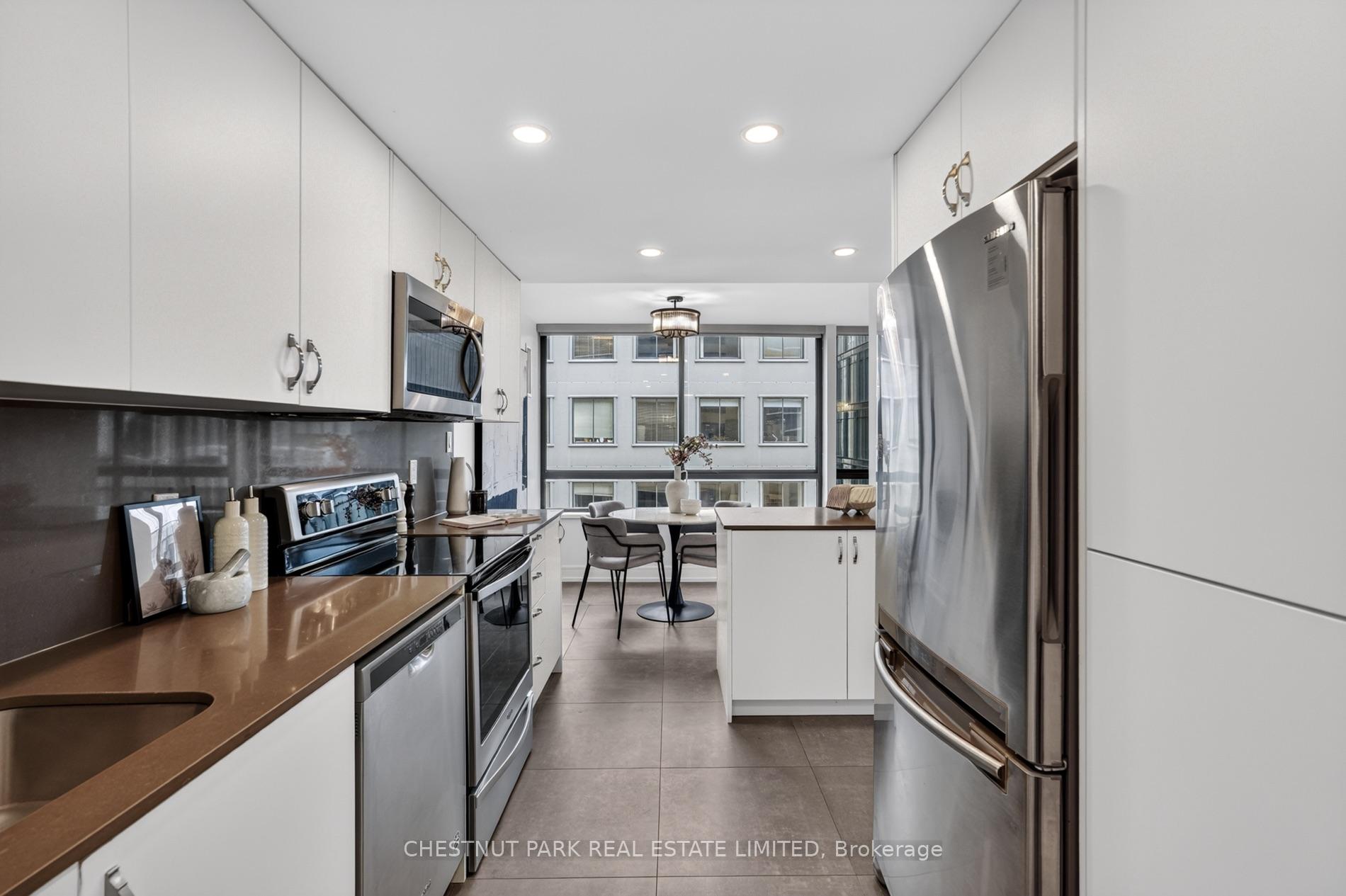 Suite 1209- 280 Simcoe Street