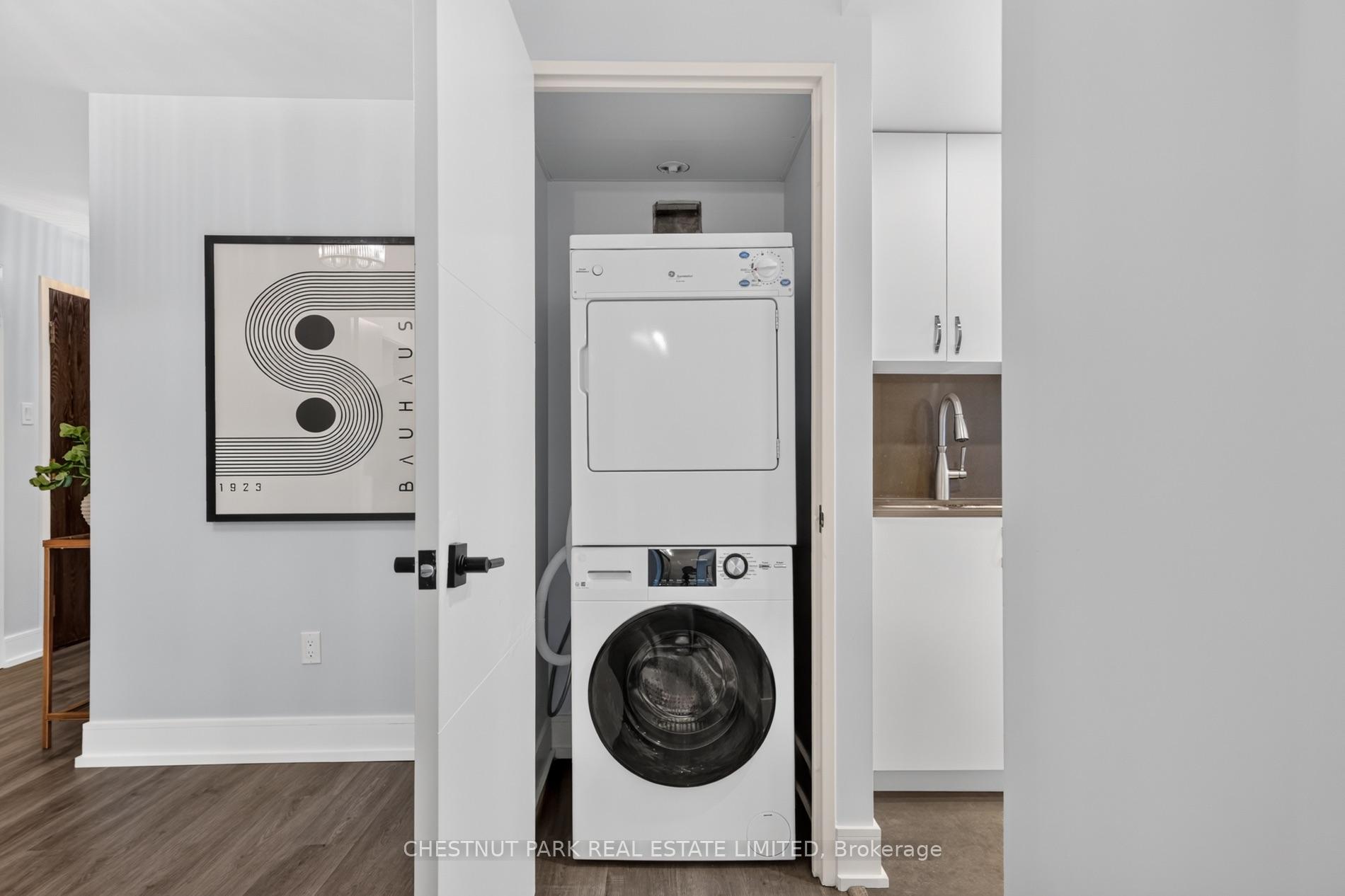 Suite 1209- 280 Simcoe Street