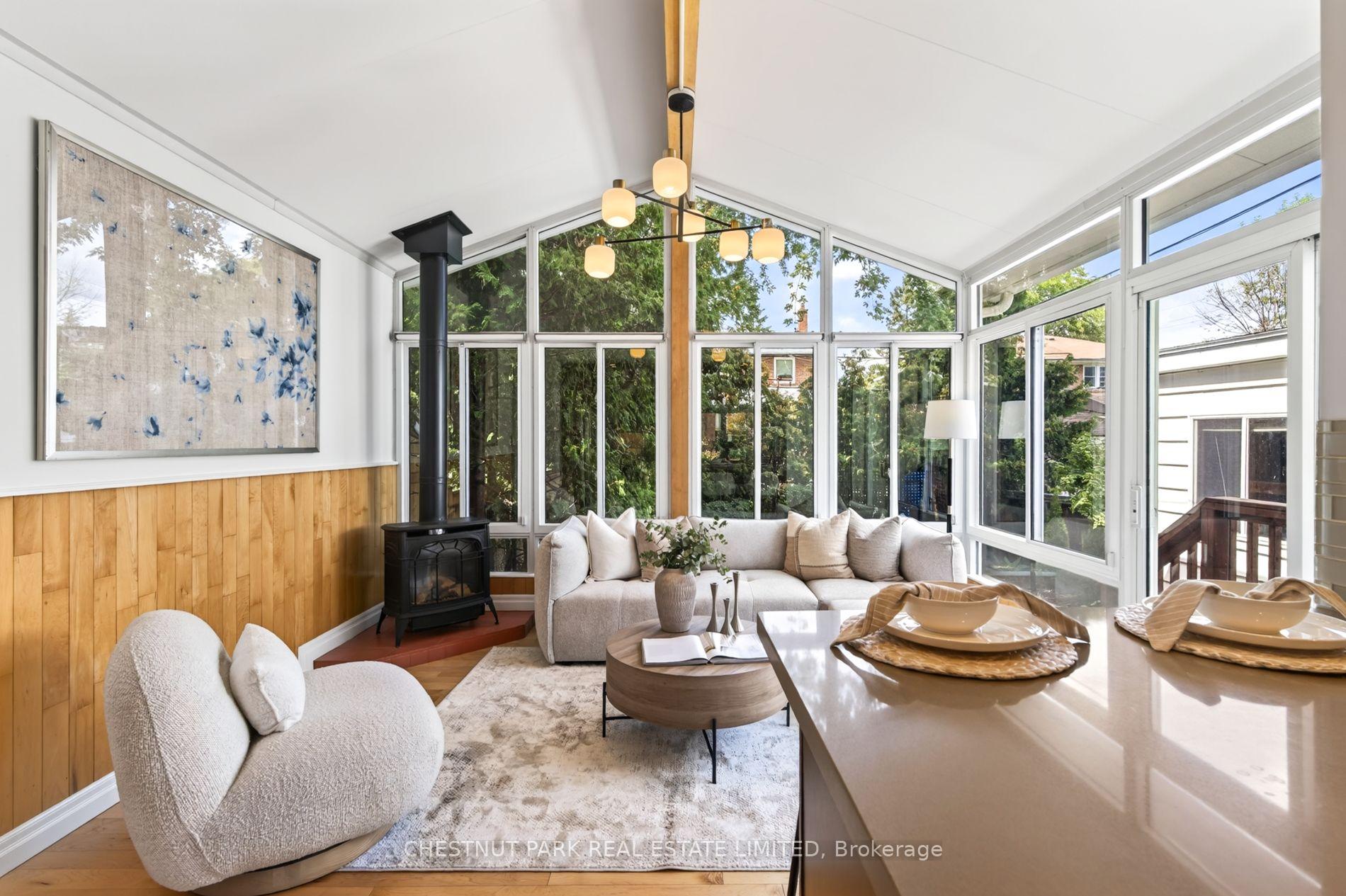 64 Pasadena Gardens