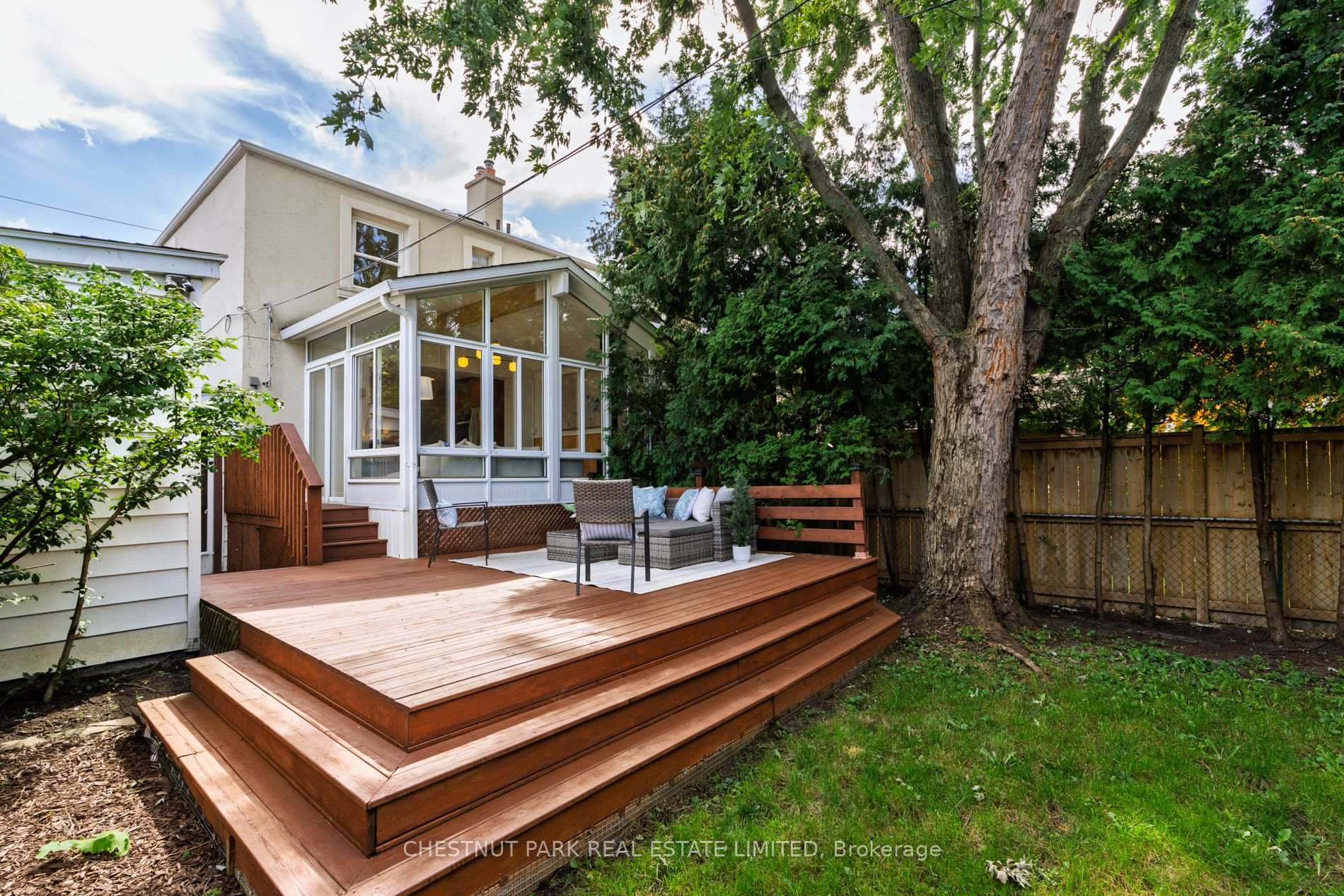64 Pasadena Gardens