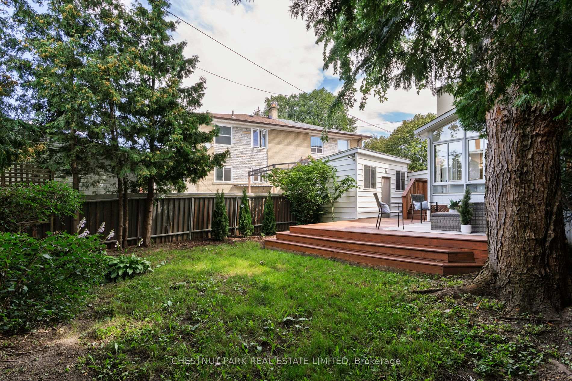 64 Pasadena Gardens