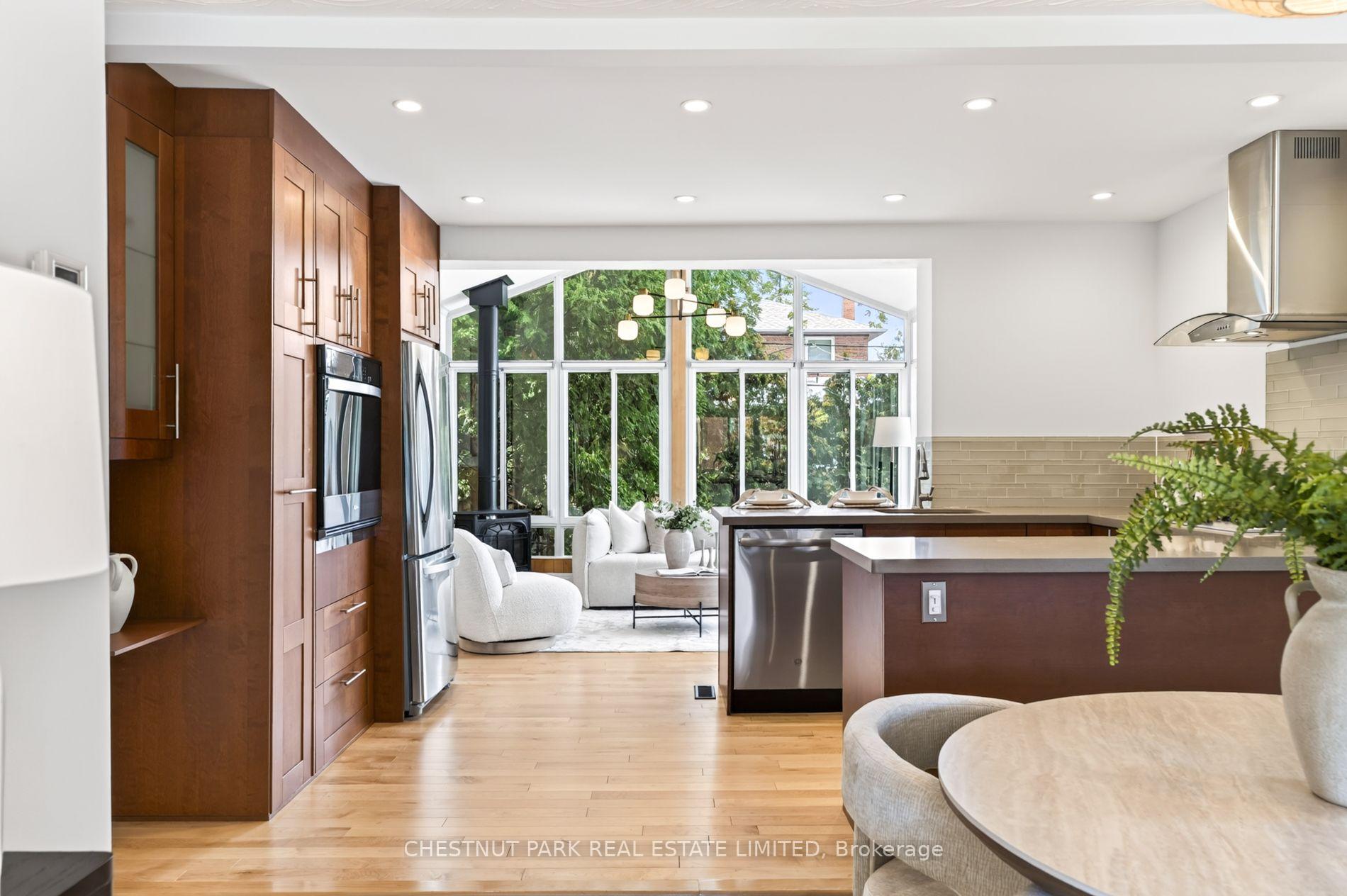 64 Pasadena Gardens