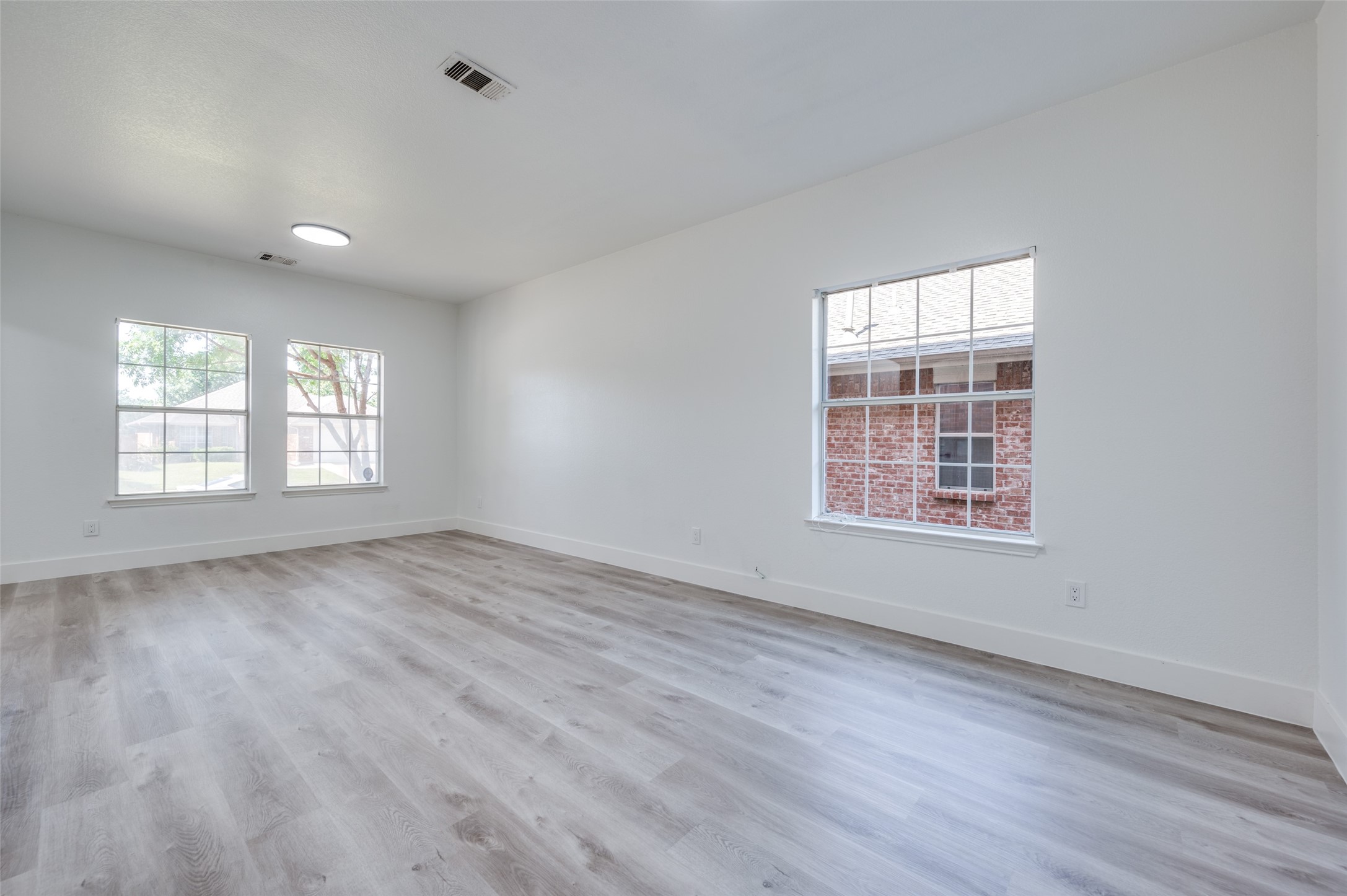9316 Norfolk Lane