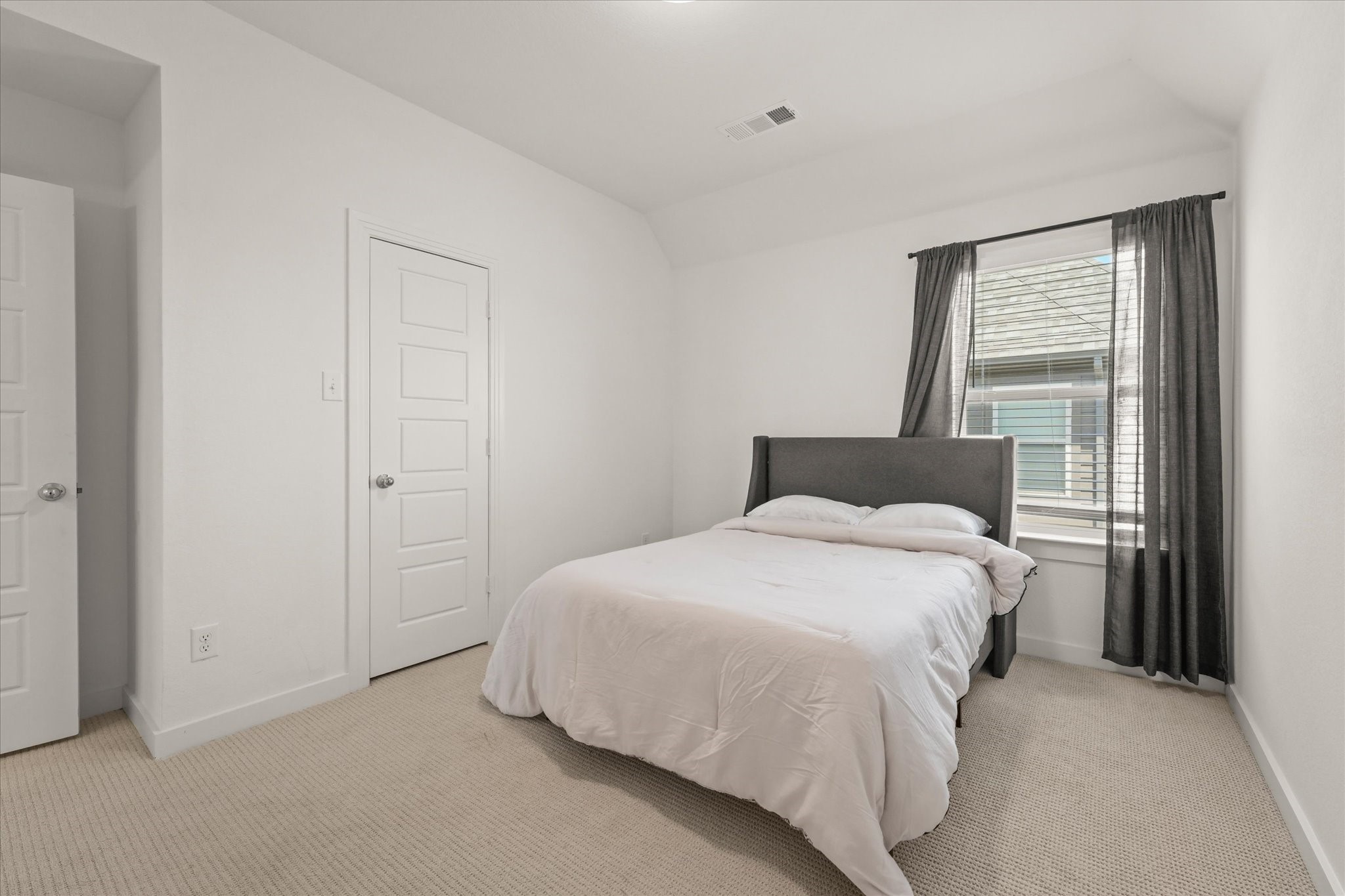 1736 Jumper Fields Drive