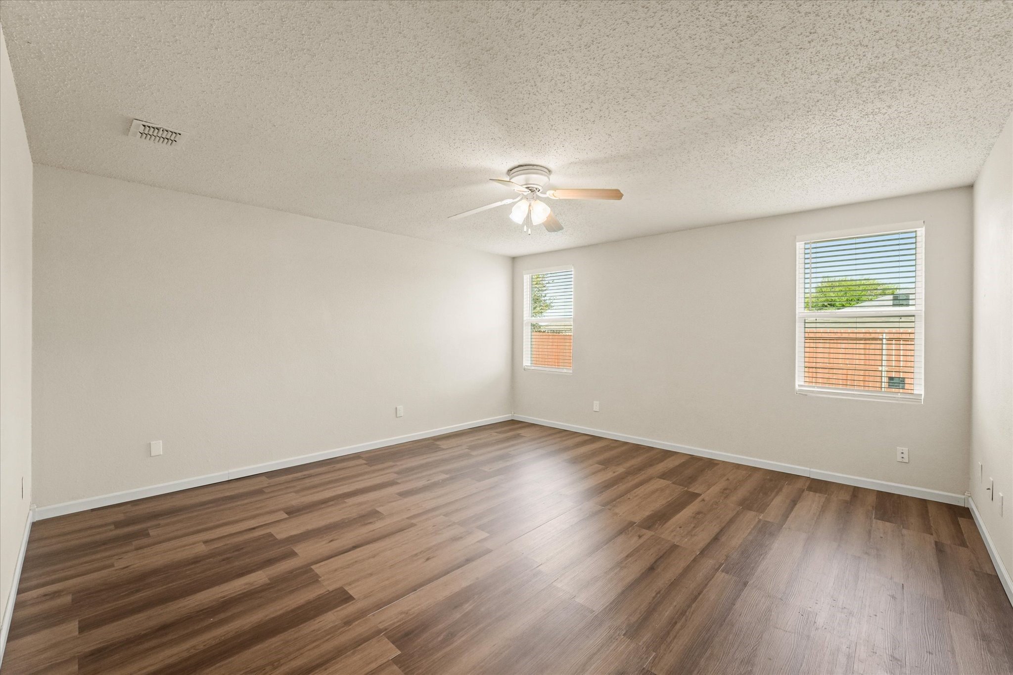 2621 S Wavecrest Court