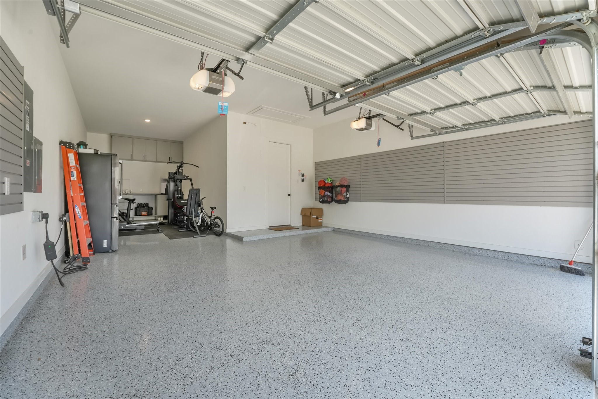 2550 Whitewood Drive