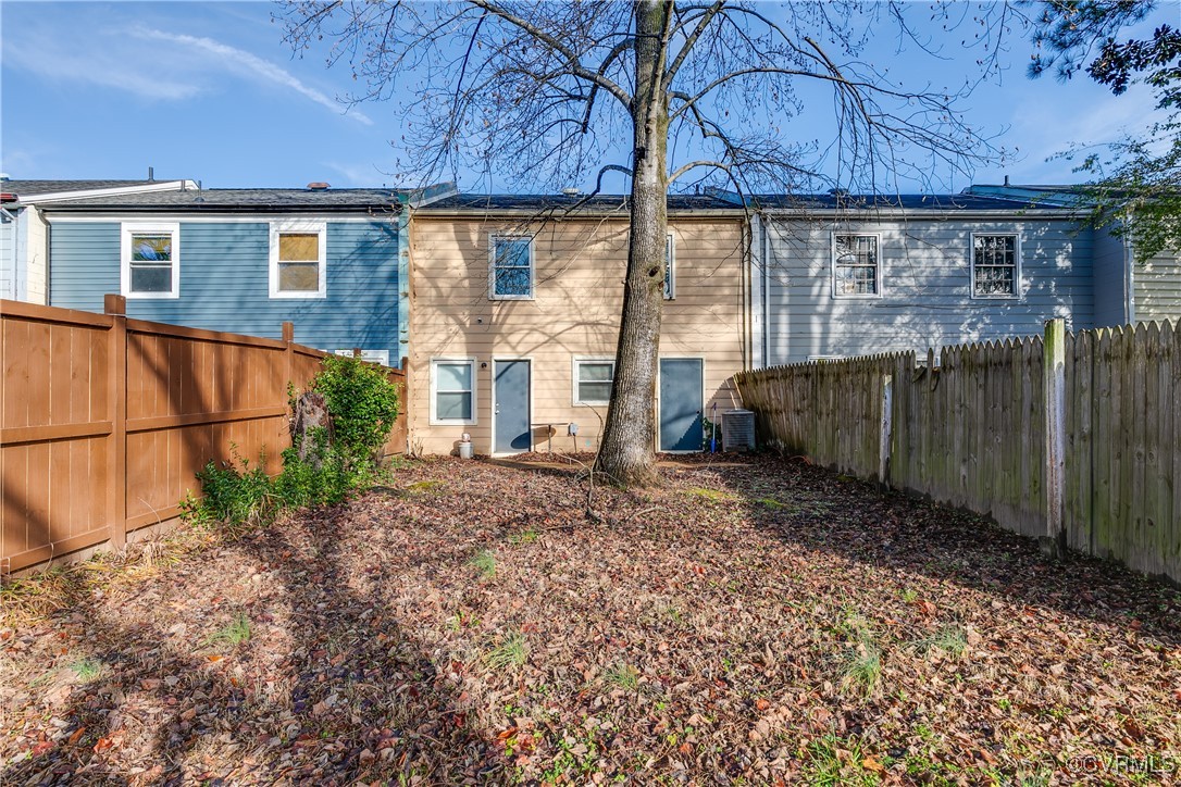 405 Acreview Dr