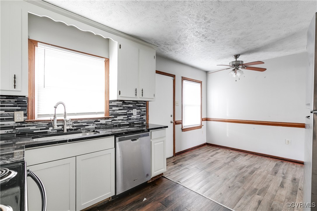 405 Acreview Dr