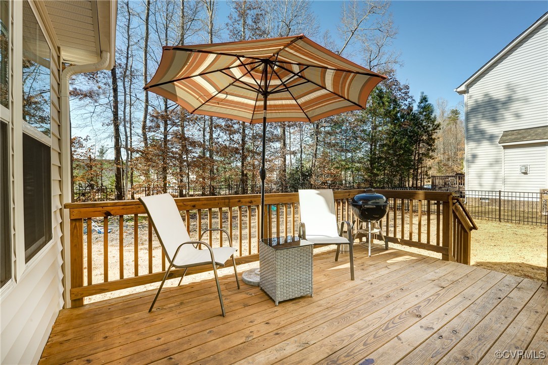 7592 Sugar Magnolia Ln