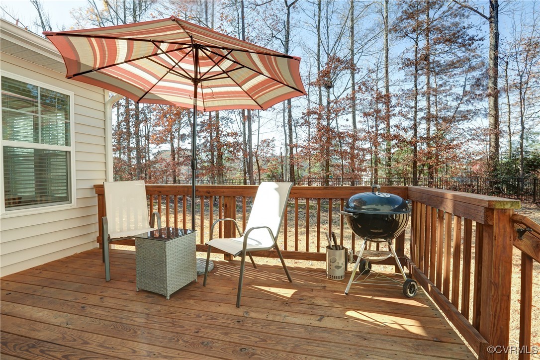 7592 Sugar Magnolia Ln