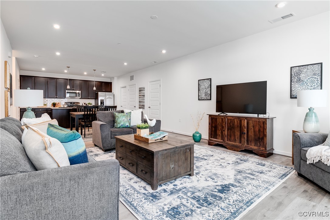 12105 Oxford Landing Dr Unit#103