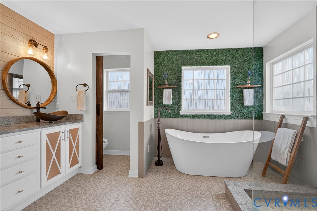 3001 Blackthorn Way