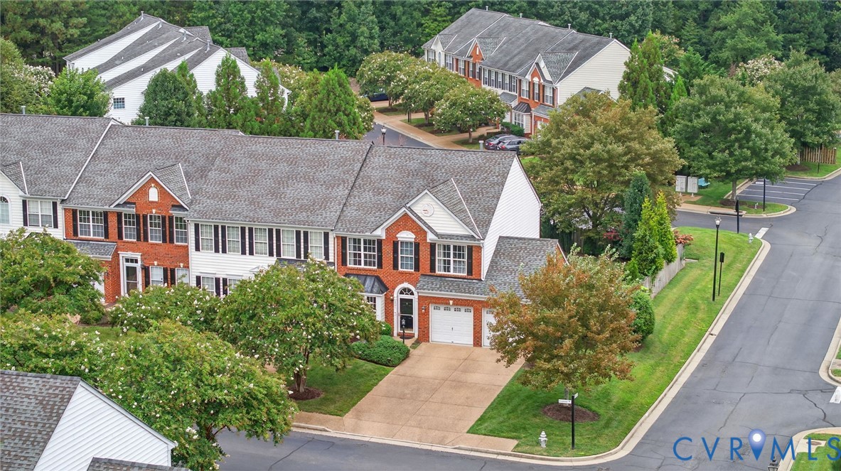 3001 Blackthorn Way