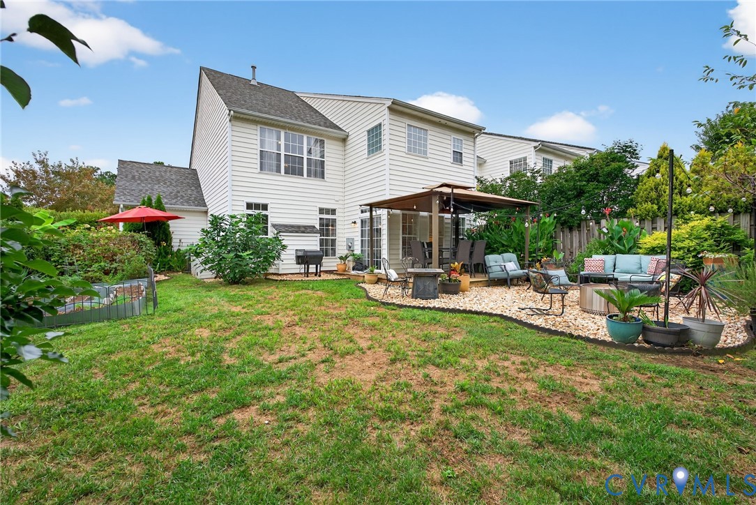 3001 Blackthorn Way