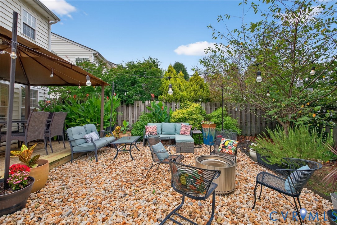 3001 Blackthorn Way