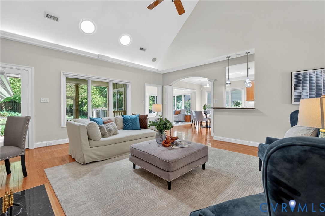 311 Victoria Way