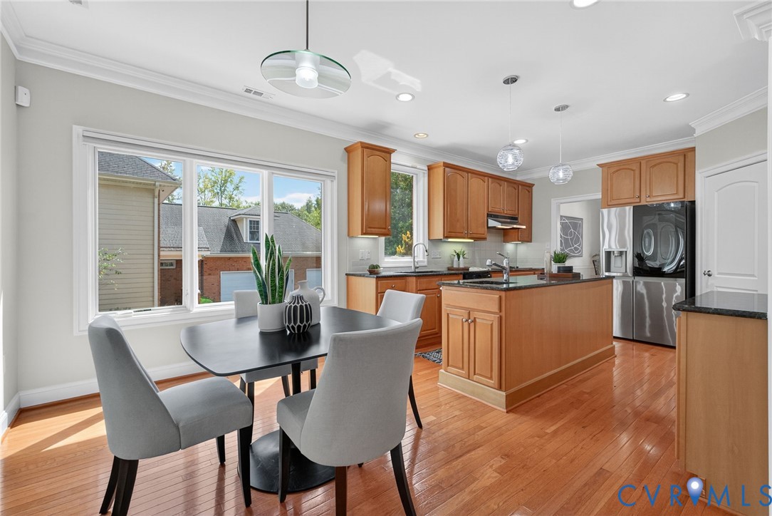 311 Victoria Way