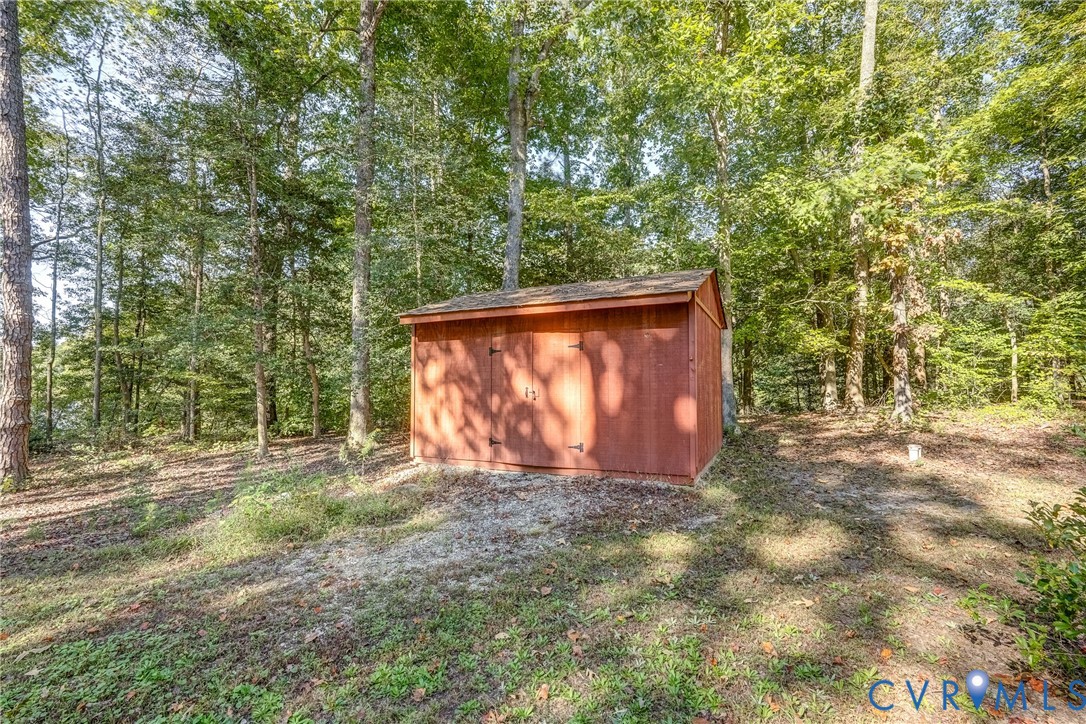 7399 Club Dr