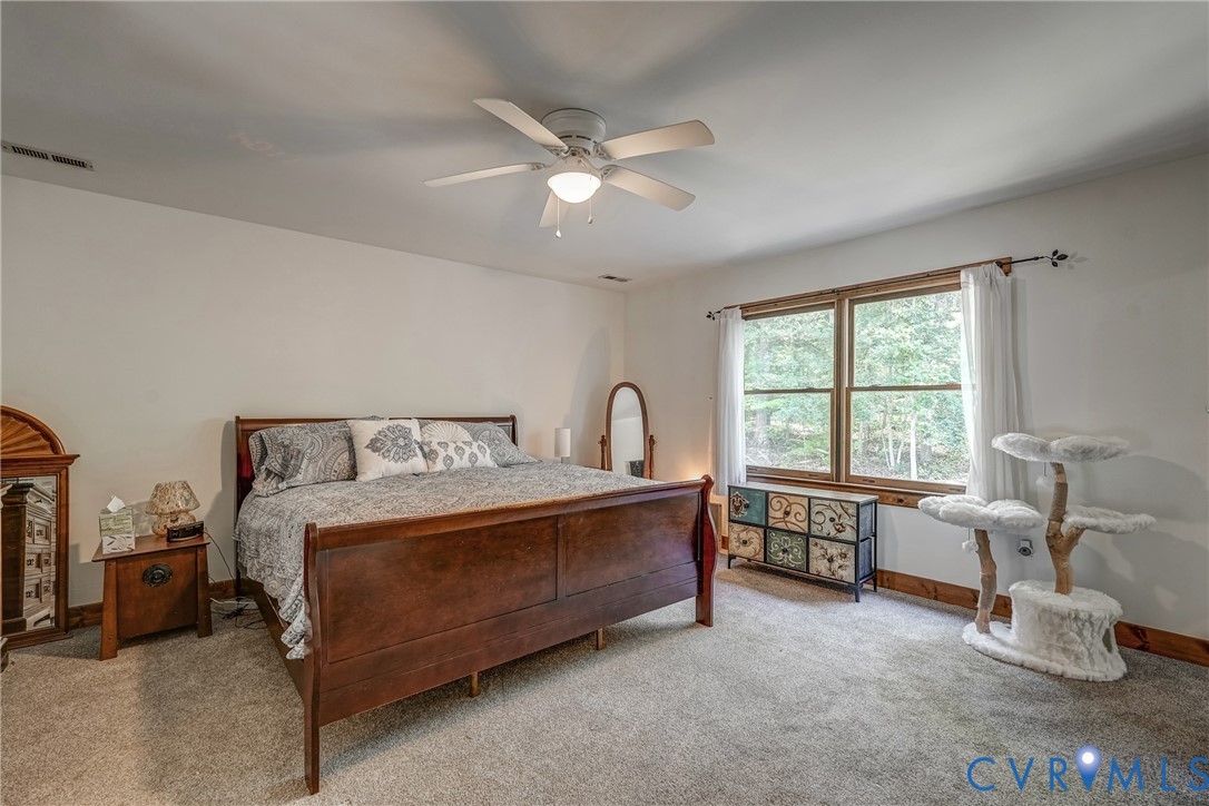 7399 Club Dr