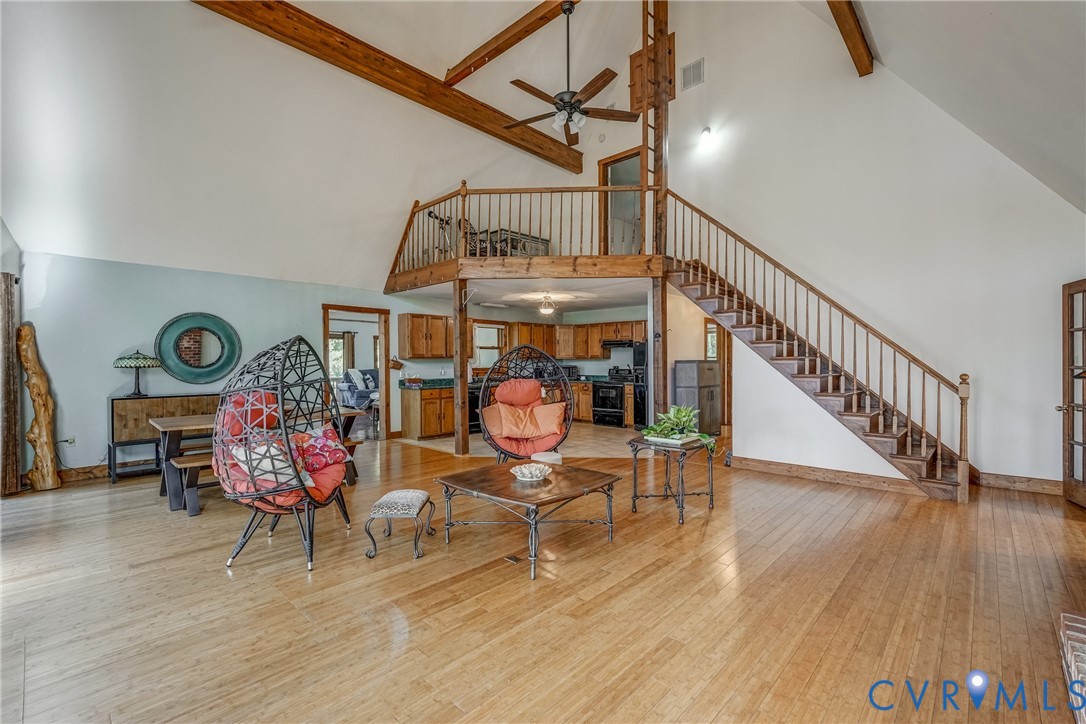 7399 Club Dr