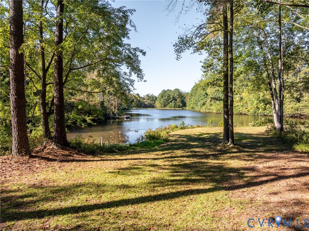 7399 Club Dr