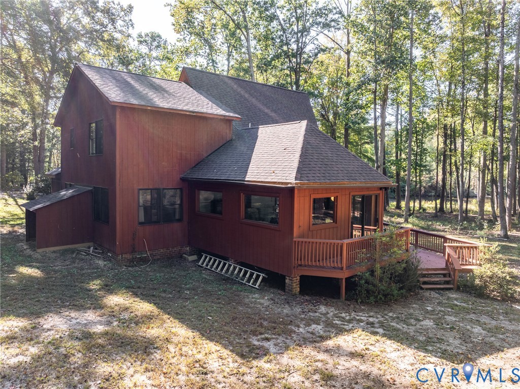 7399 Club Dr