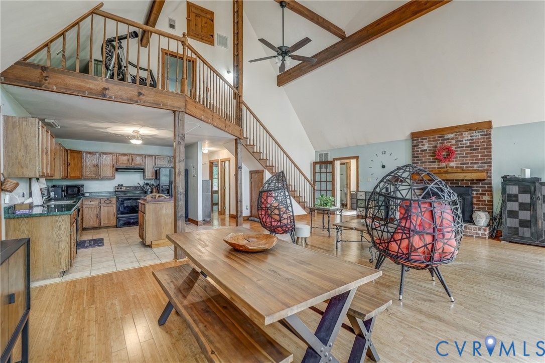 7399 Club Dr