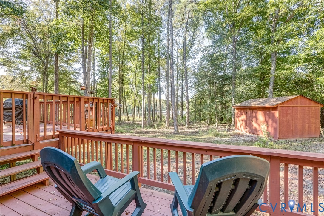 7399 Club Dr
