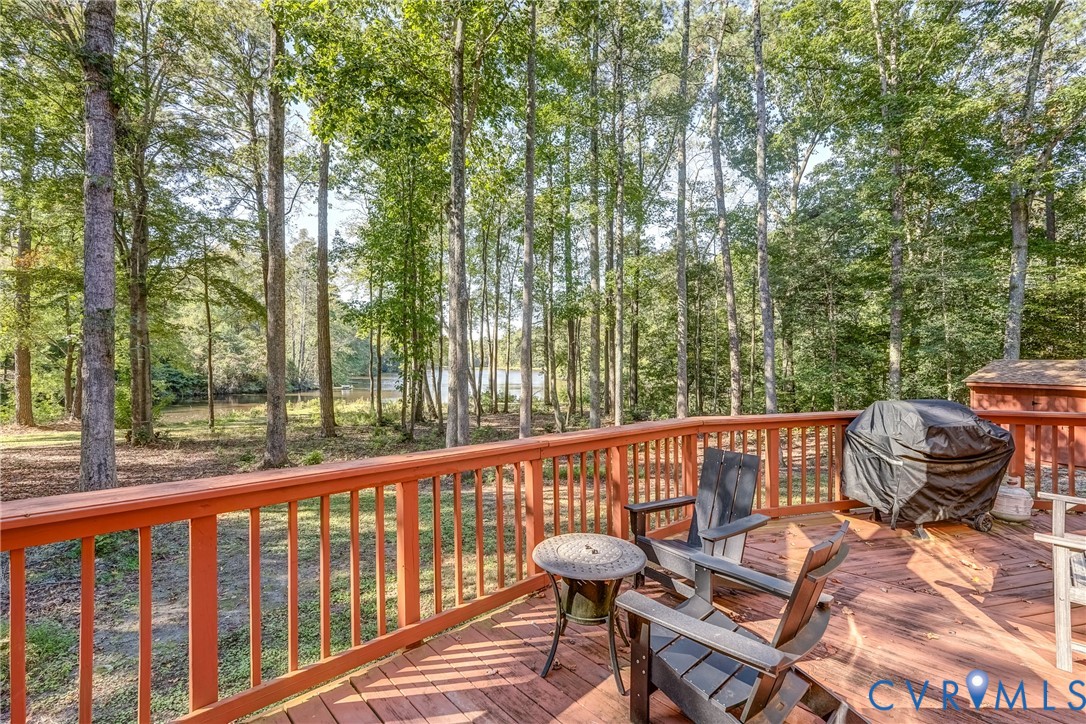 7399 Club Dr
