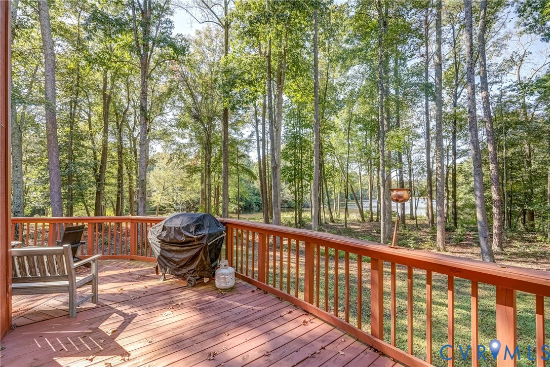 7399 Club Dr