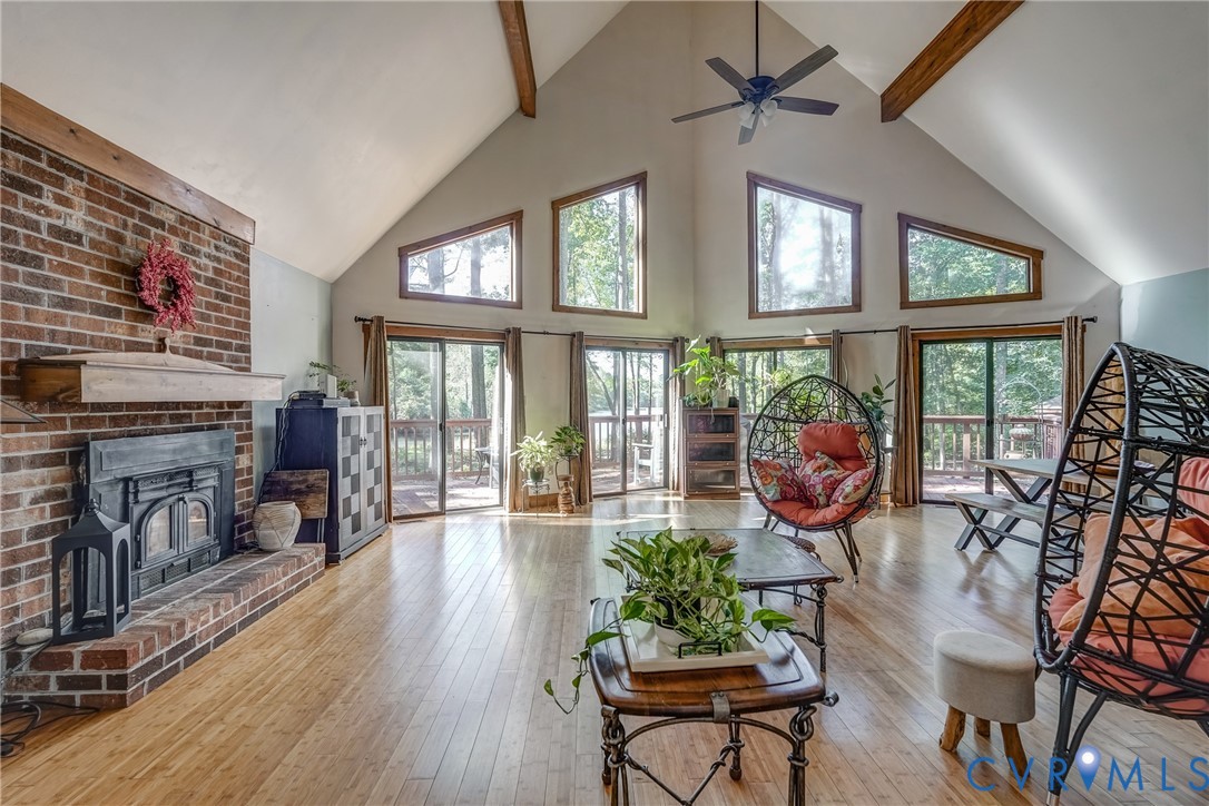7399 Club Dr