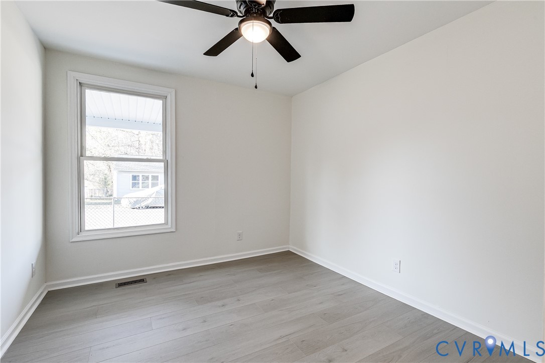 213 N Elm Ave