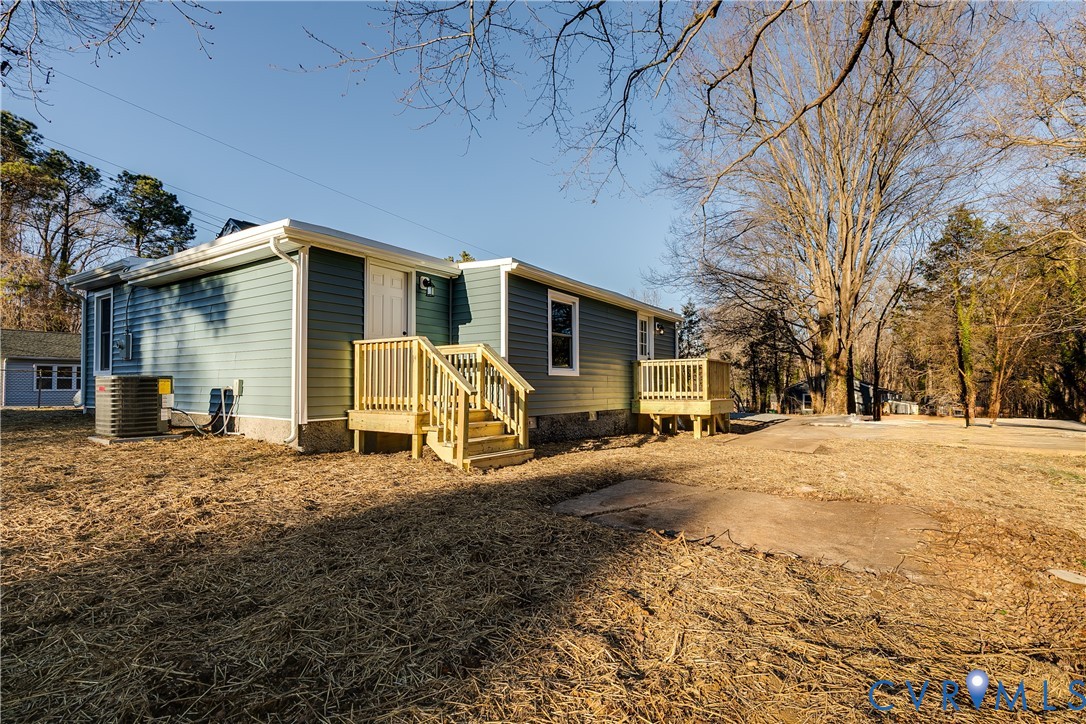 213 N Elm Ave